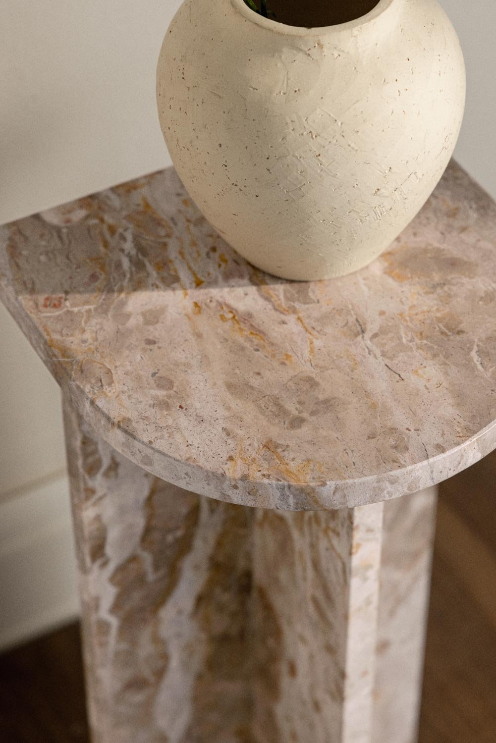 Pack of 2 Corwel marble bedside tables, gallery image 2