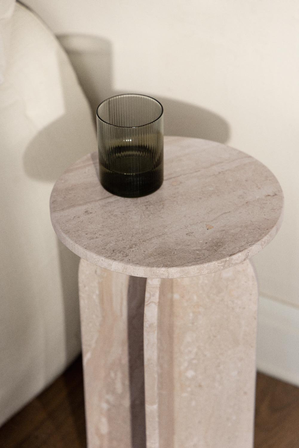 Pack of 2 round bedside tables Ø30 cm in Graham marble, gallery image 2