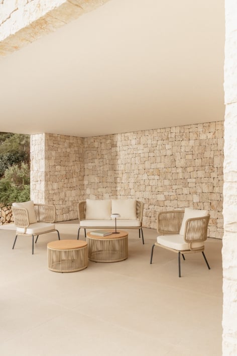 5-piece garden set with 2-seater sofa, 2 armchairs, and 2 coffee tables Calypso