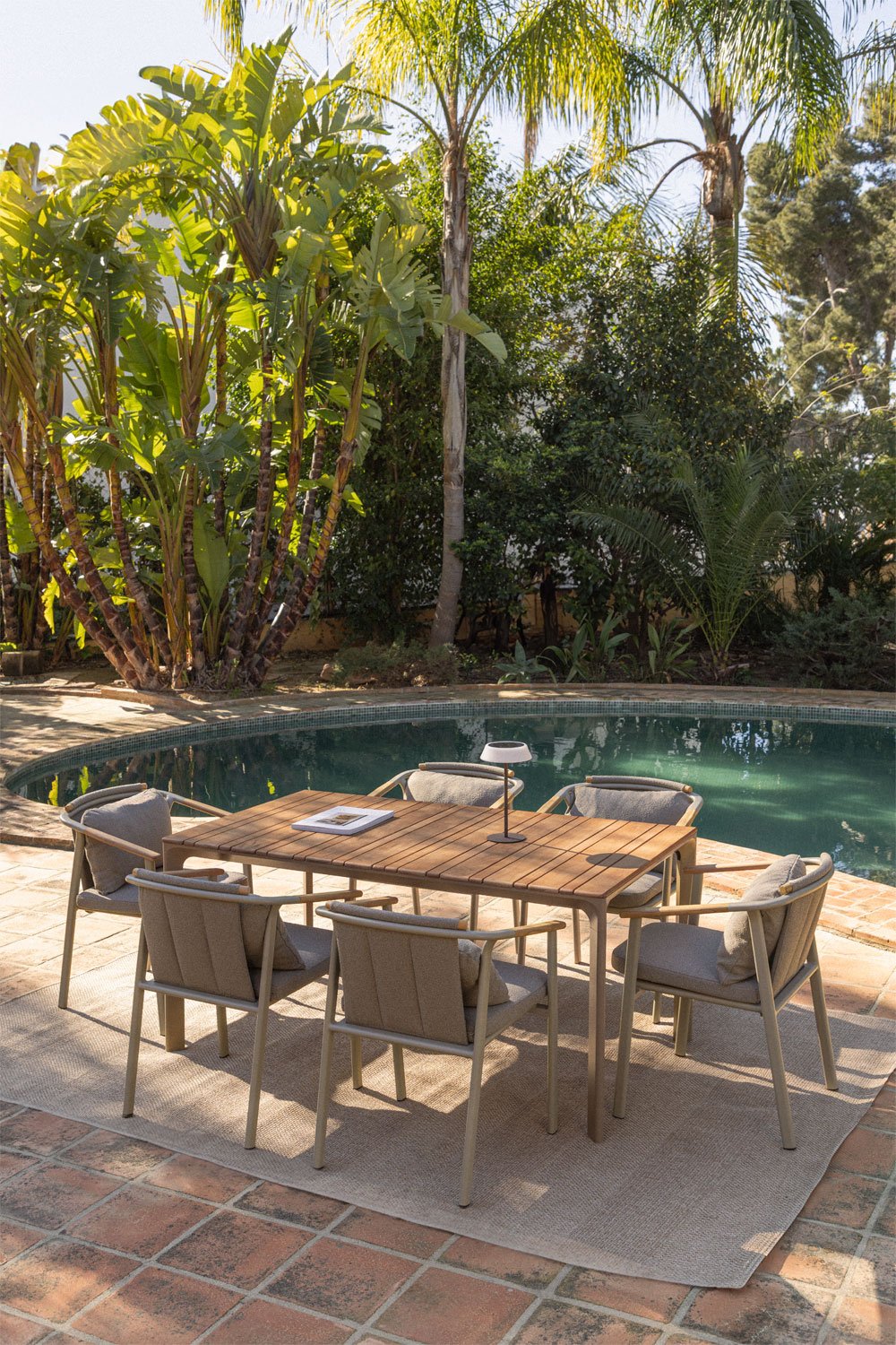 Katiana rectangular table set, 160x90 cm, made of aluminum and teak wood, and 6 Yervin garden chairs, made of aluminum and boucl, gallery image 1