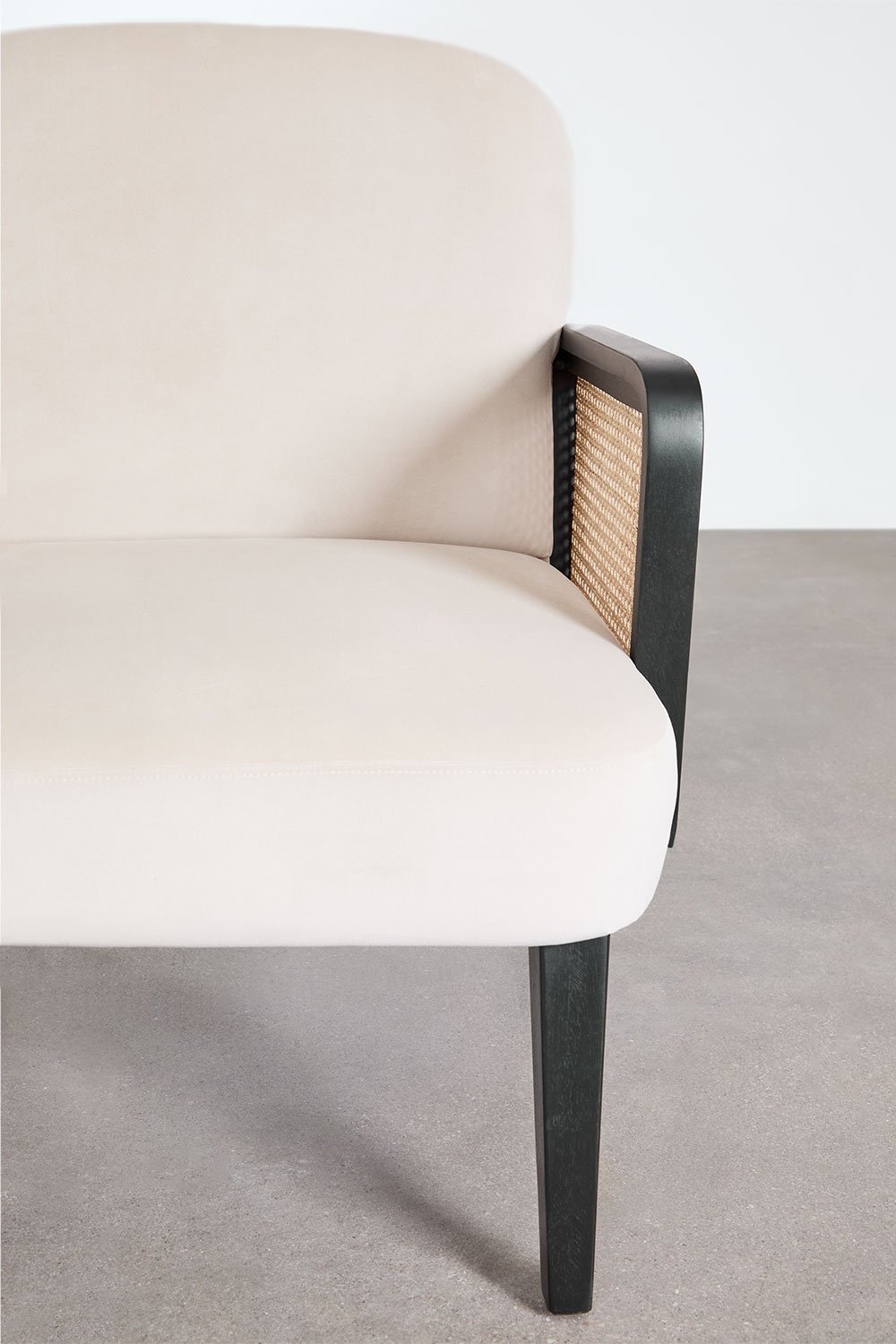 Icon velvet armchair, gallery image 4