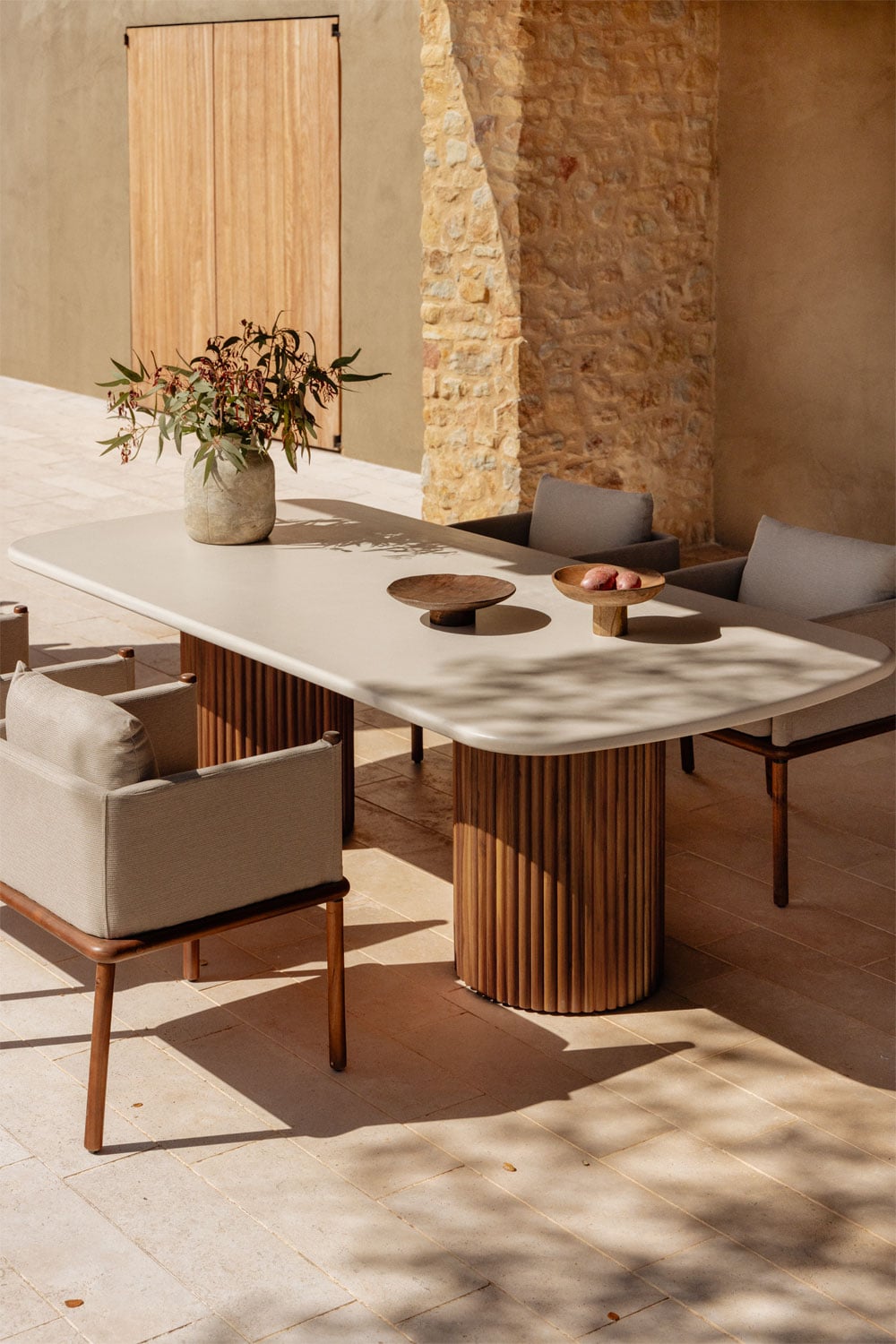 Sirvon rectangular garden table in cement and acacia wood, gallery image 1