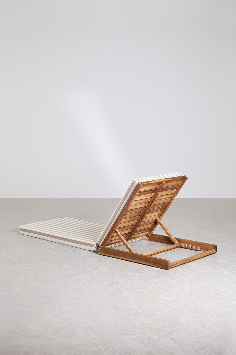 Idaira reclining acacia wood sun lounger, gallery image 5