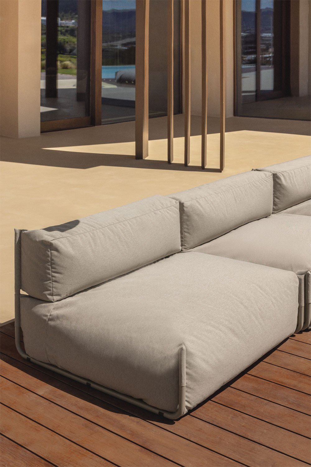 Central module for the Oporto modular garden sofa, gallery image 1