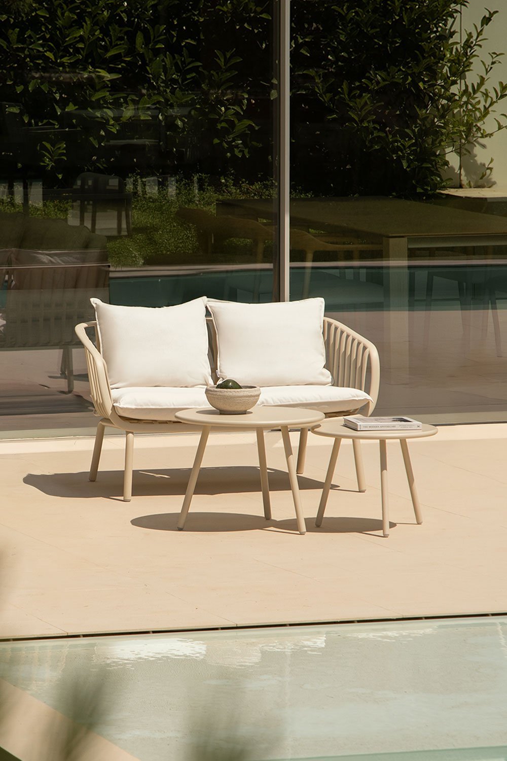 2-seater garden sofa in steel and polypropylene Aradina, gallery image 1