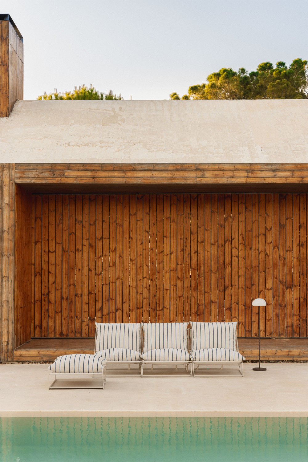 Amaro 3-piece modular garden sofa with convertible pouf, gallery image 1