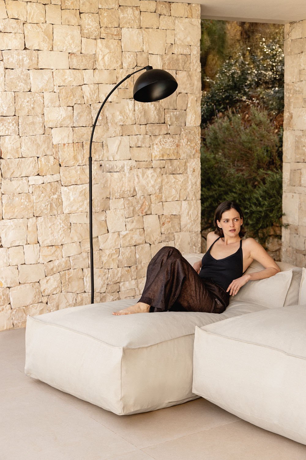 Garden chaise longue in Dojans fabric, gallery image 1