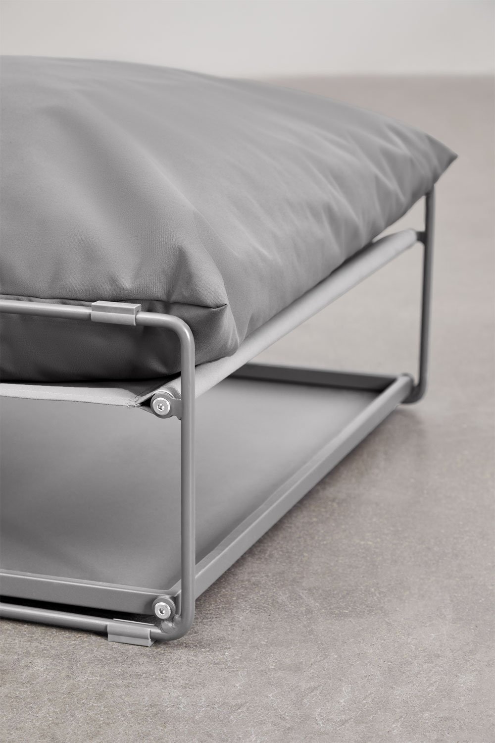 Amaro steel garden side table convertible into a pouf, gallery image 6