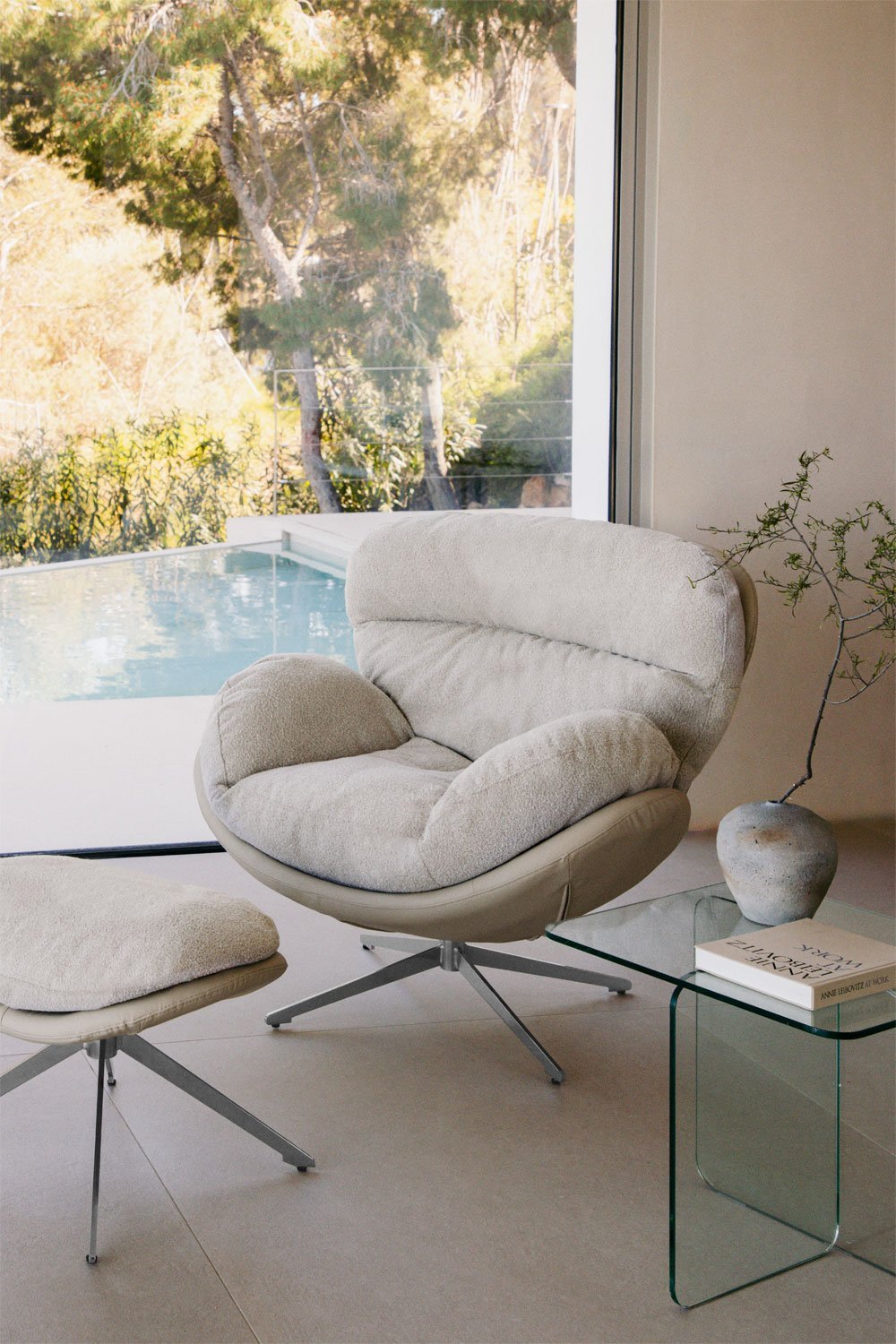 Amanda boucle fabric swivel chair, gallery image 1