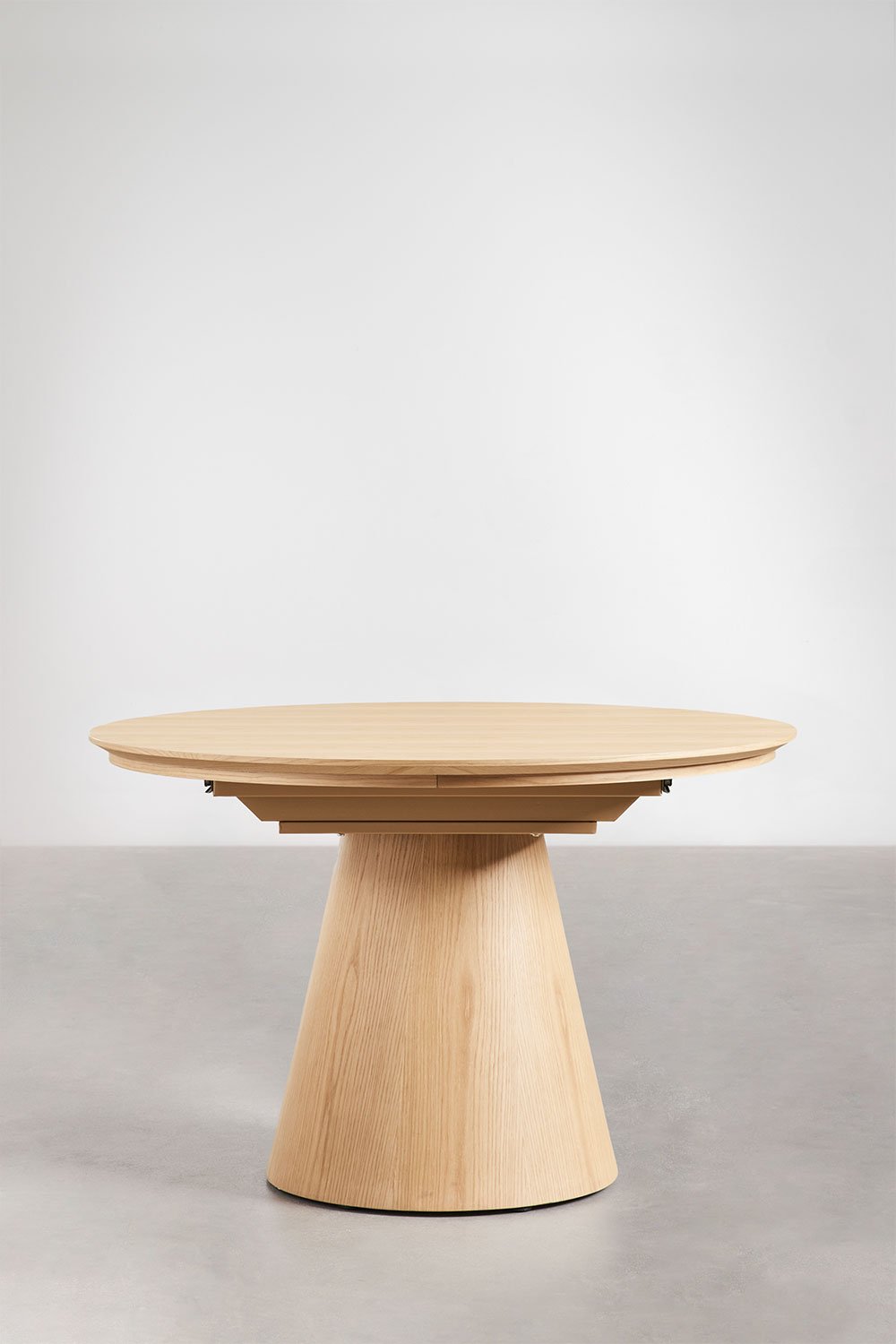 Round dining table 120-160x120 cm extendable in MDF and Montana oak veneer, gallery image 4