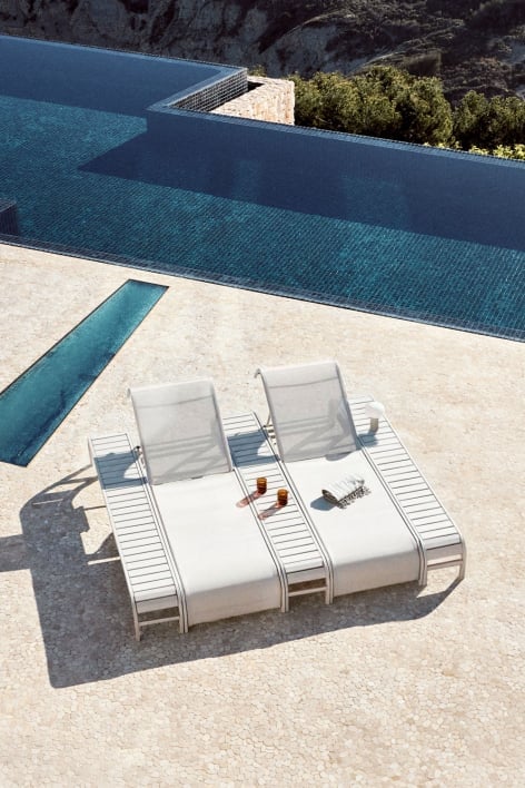 Set of 2 reclining lounge chairs and 3 side tables in Marietta steel