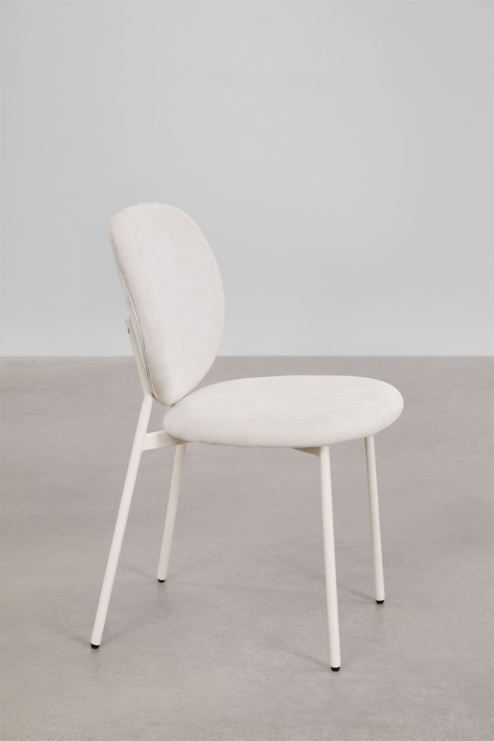 Pack of 4 Gloriel upholstered stackable dining chairs, gallery image 4