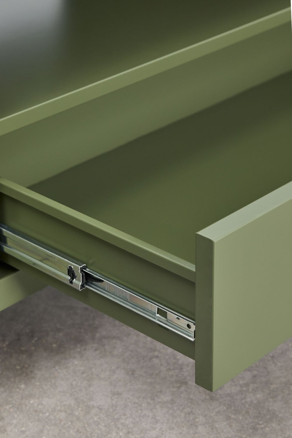 Michigan steel TV stand, gallery image 7