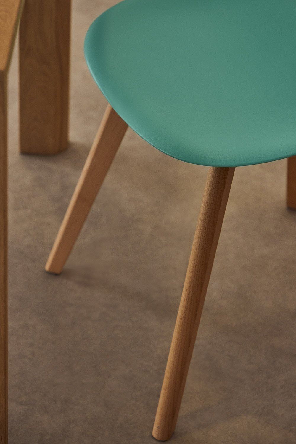 Scand Nordic dining chair set of 4 in polypropylene and beech wood, gallery image 2