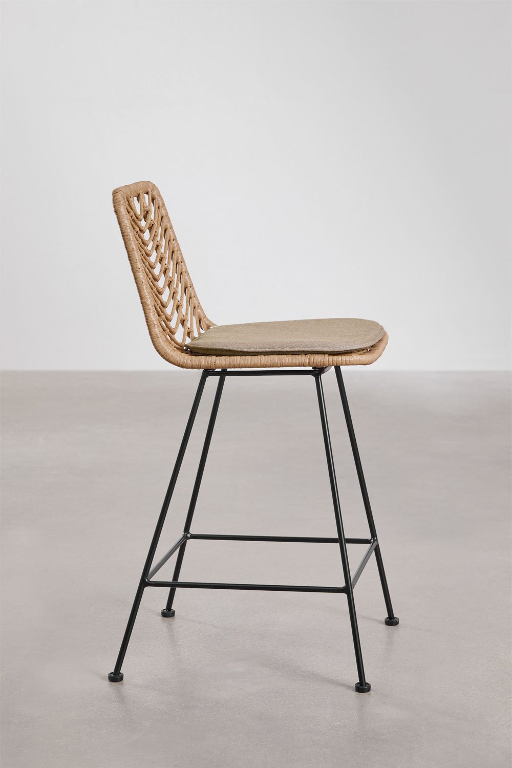 High garden stool in Gouda Natural synthetic rattan, gallery image 2