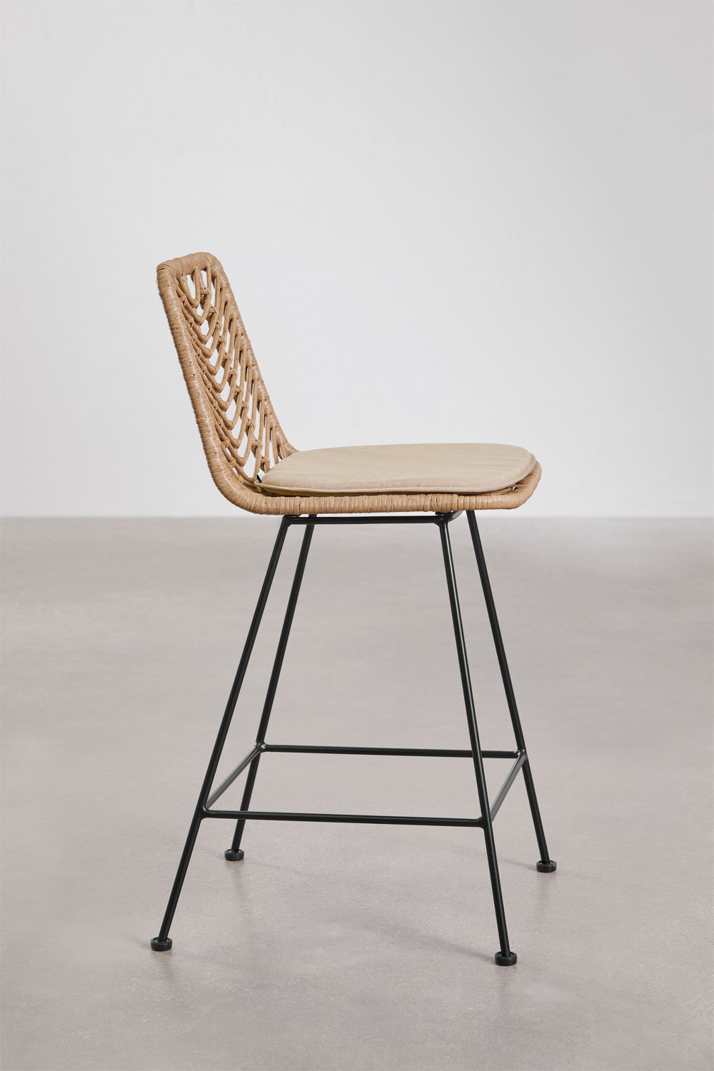 High garden stool in Gouda Natural synthetic rattan, gallery image 2