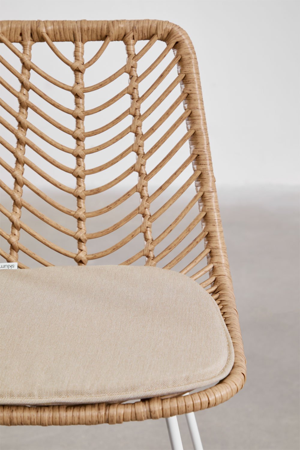 Pack of 2 high garden stools in Gouda Natural synthetic rattan, gallery image 4