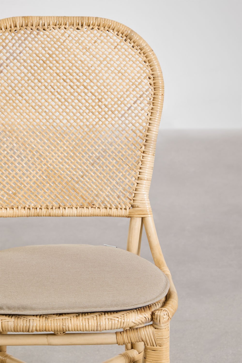 Zariel rattan garden chair, gallery image 4