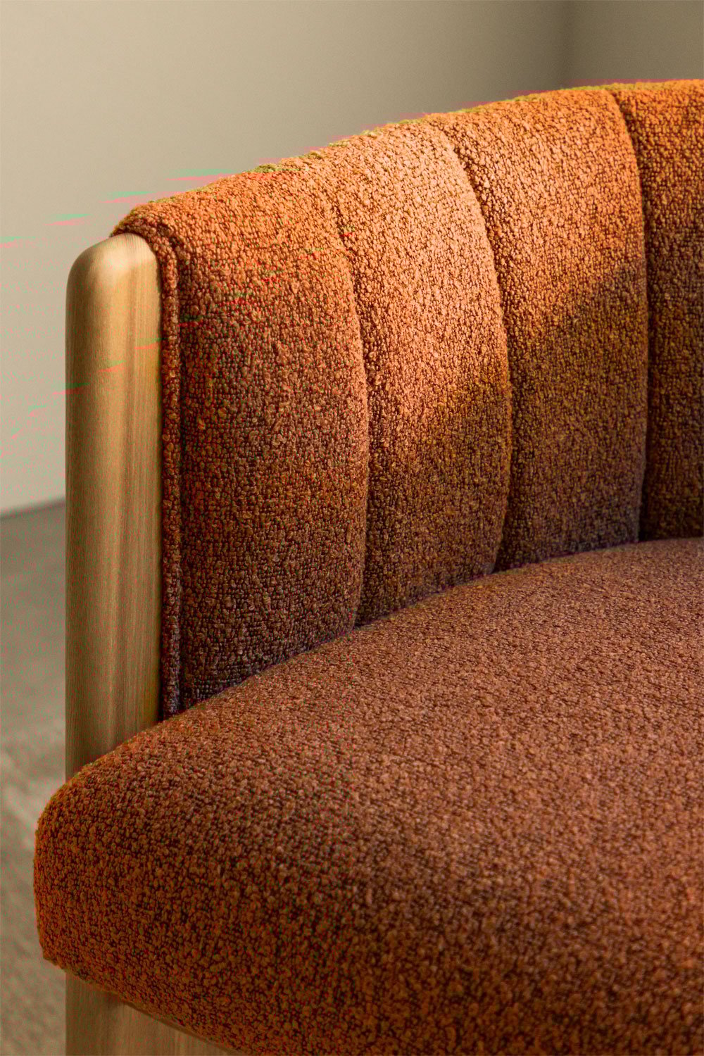 Armchair in ash wood and bouclé fabric Leo, gallery image 2
