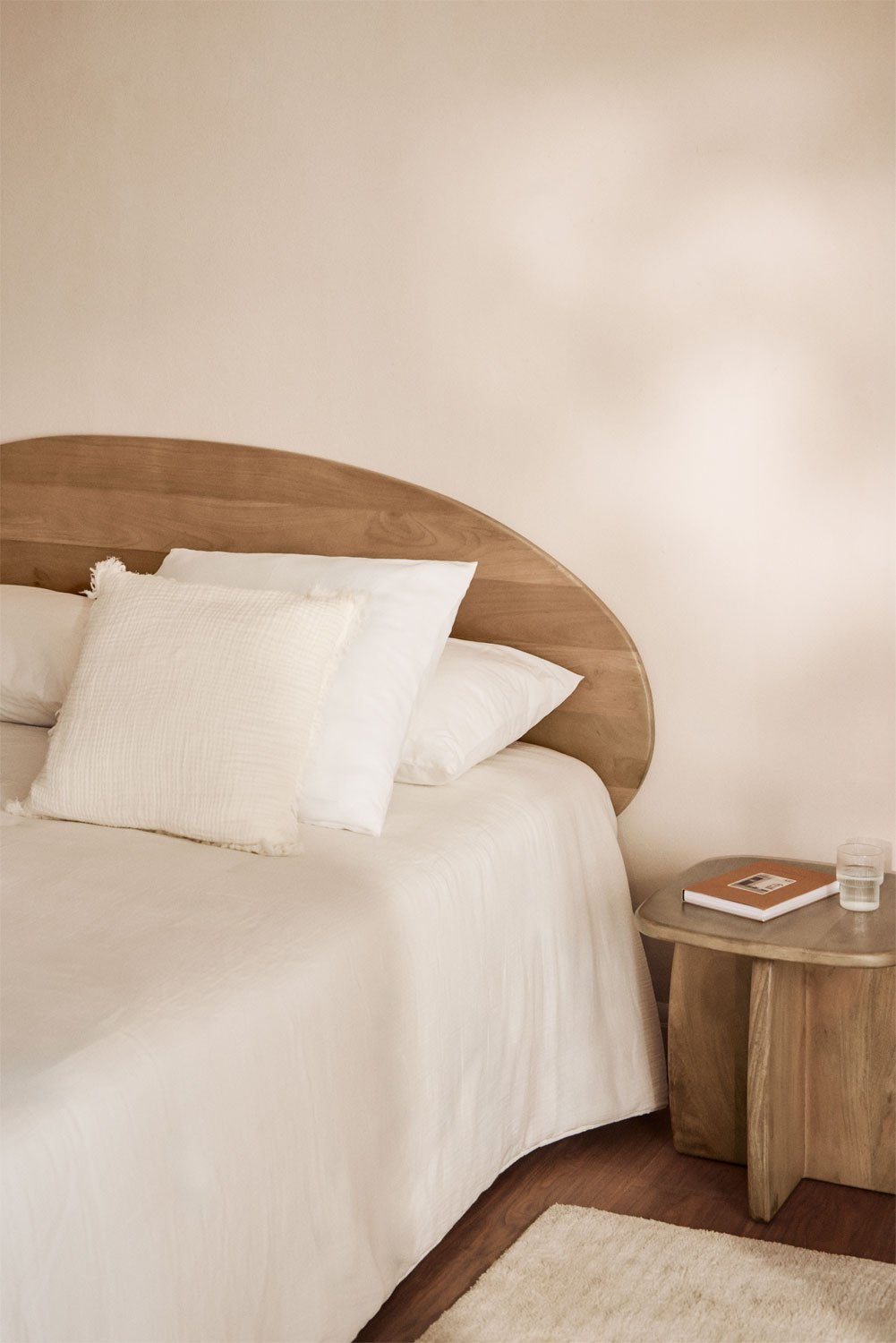 Headboard ↔︎180 cm in mango wood Agathe, gallery image 1