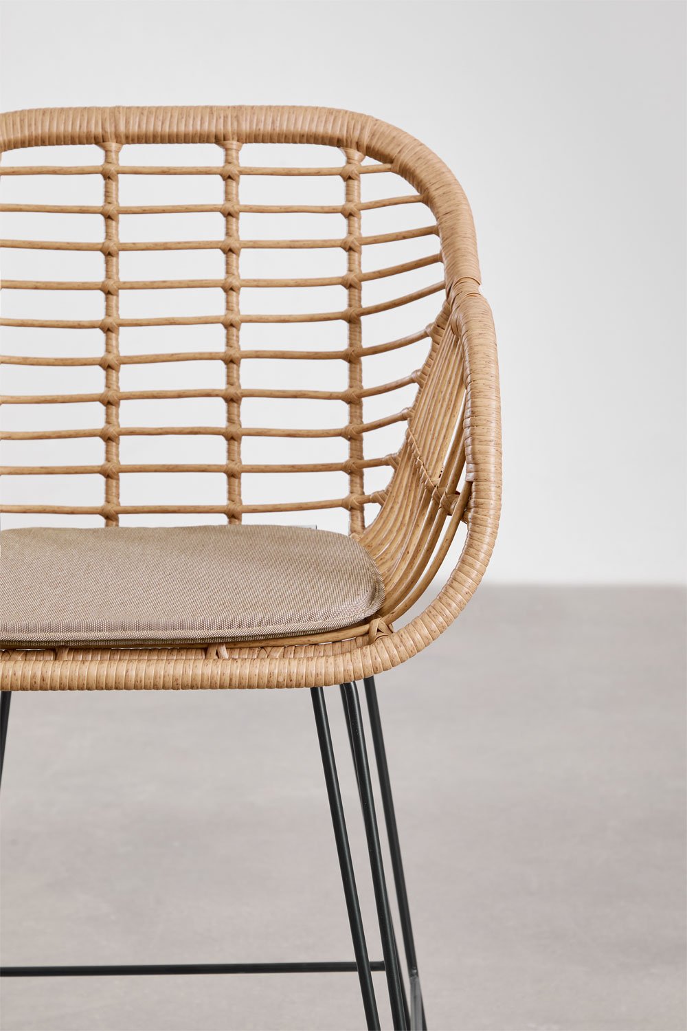 Zole high synthetic wicker garden stool, gallery image 4