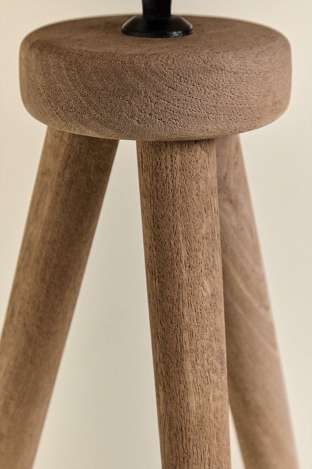 Simona mango wood table lamp, gallery image 6