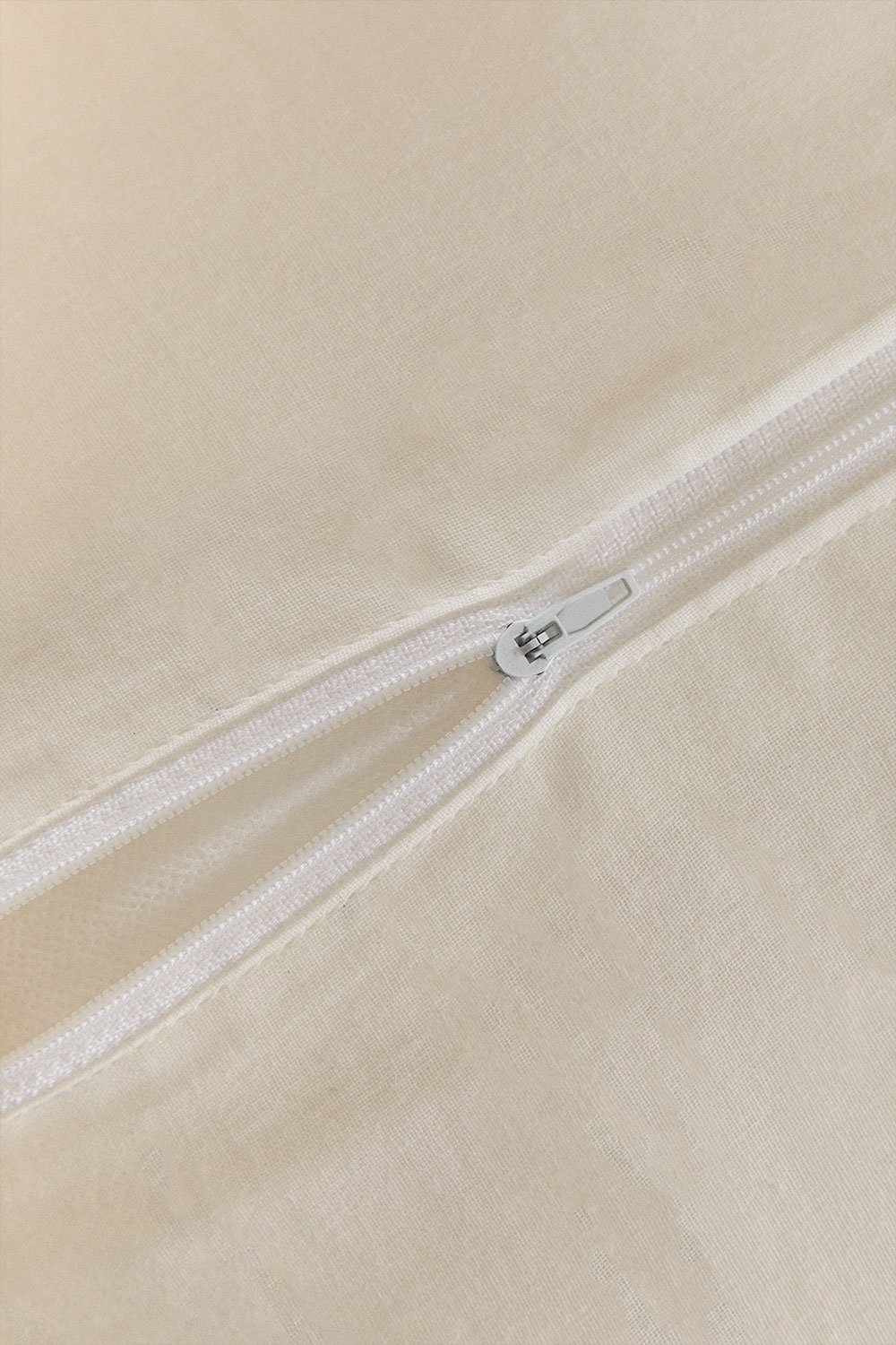 Becourd Square Cotton Gauze Cushion (50x50 cm), gallery image 6