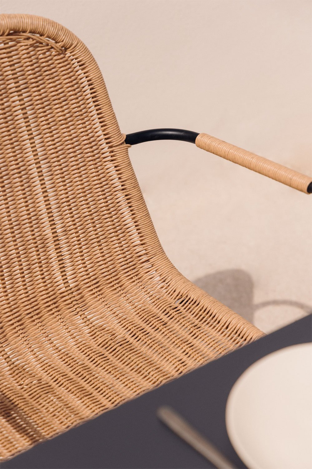 Stackable garden chair with armrests in synthetic wicker Reiven, gallery image 2
