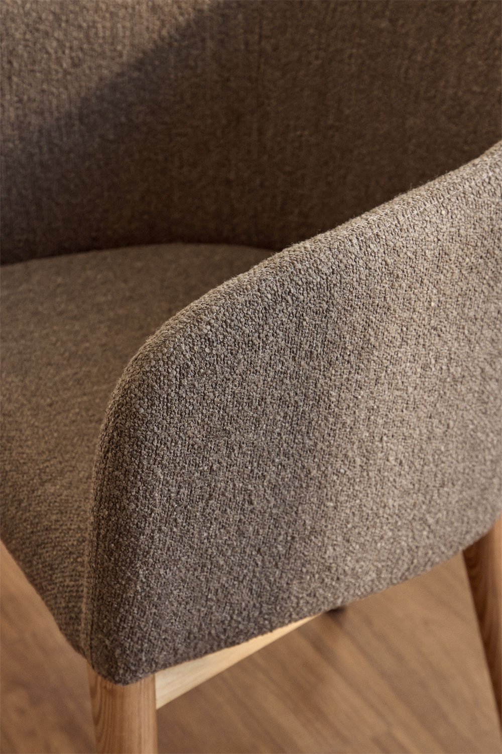 Pack of 4 Bunia upholstered dining chairs with armrests, gallery image 2