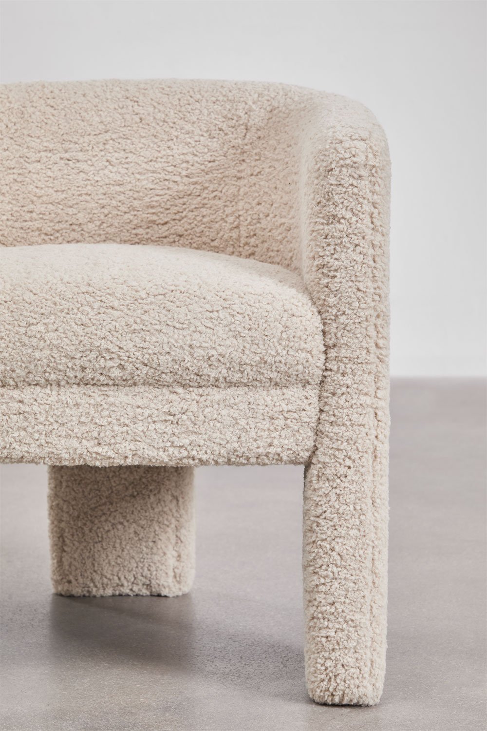 Pack of 4 Irati sheepskin dining chairs, gallery image 6