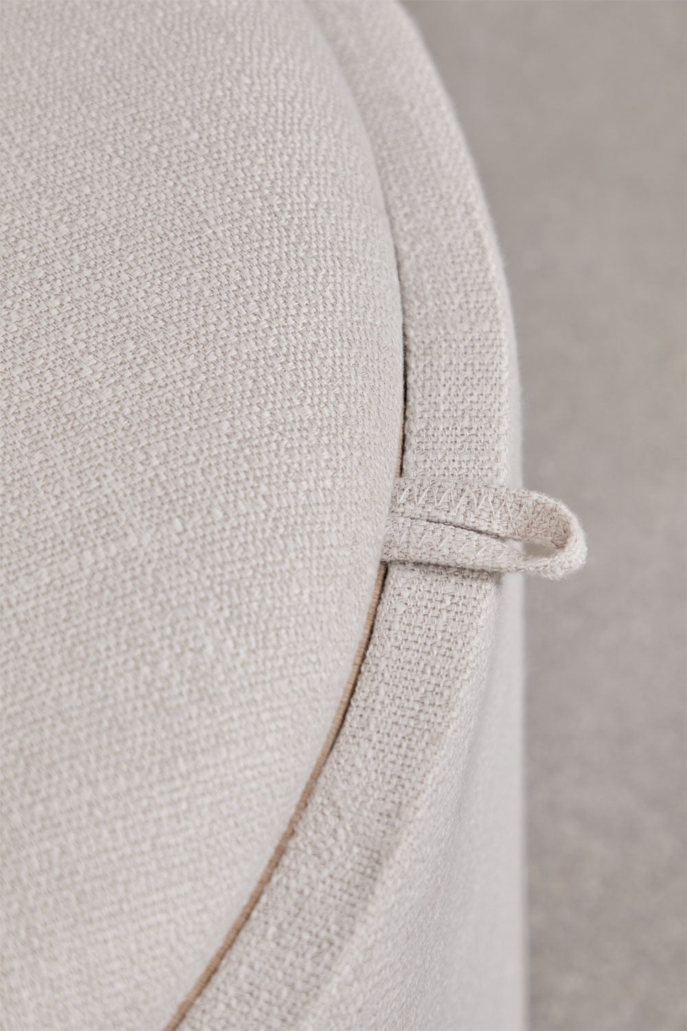 Berkeleni round upholstered pouf with tray and storage, gallery image 5