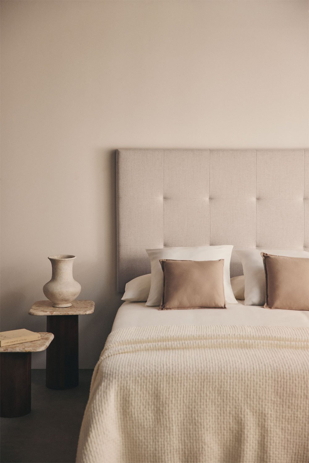Artur upholstered headboard, gallery image 1
