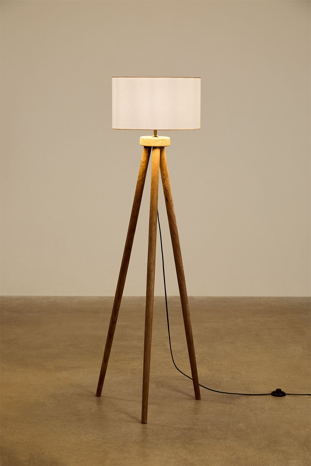 Simona mango wood floor lamp, gallery image 2