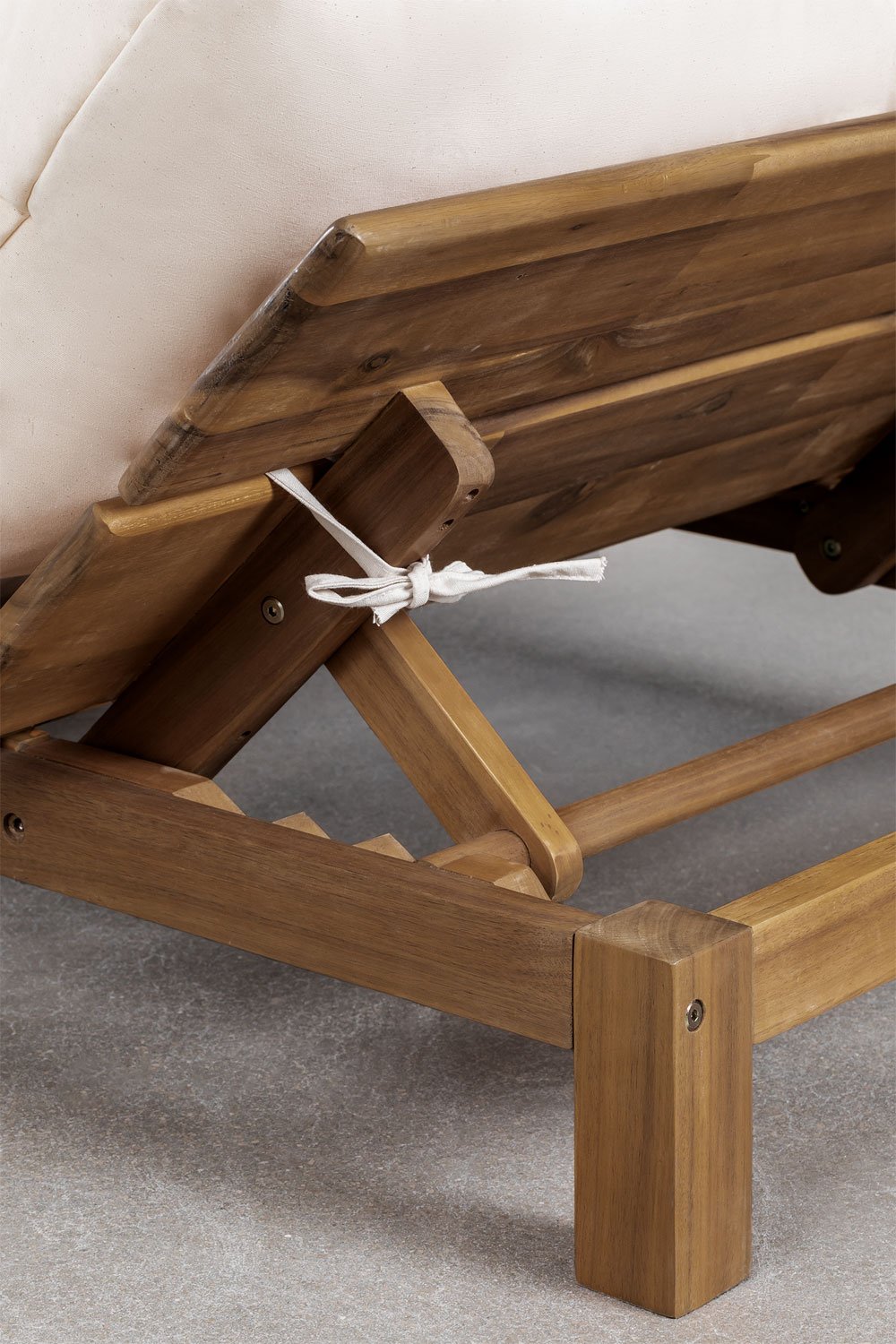 Reclining central module for Brina acacia wood modular sofa, gallery image 5