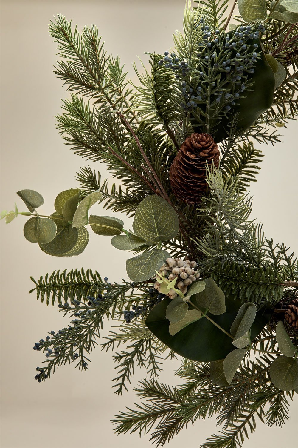 Eirwen rattan Christmas decorative wreath with pine cones, gallery image 2