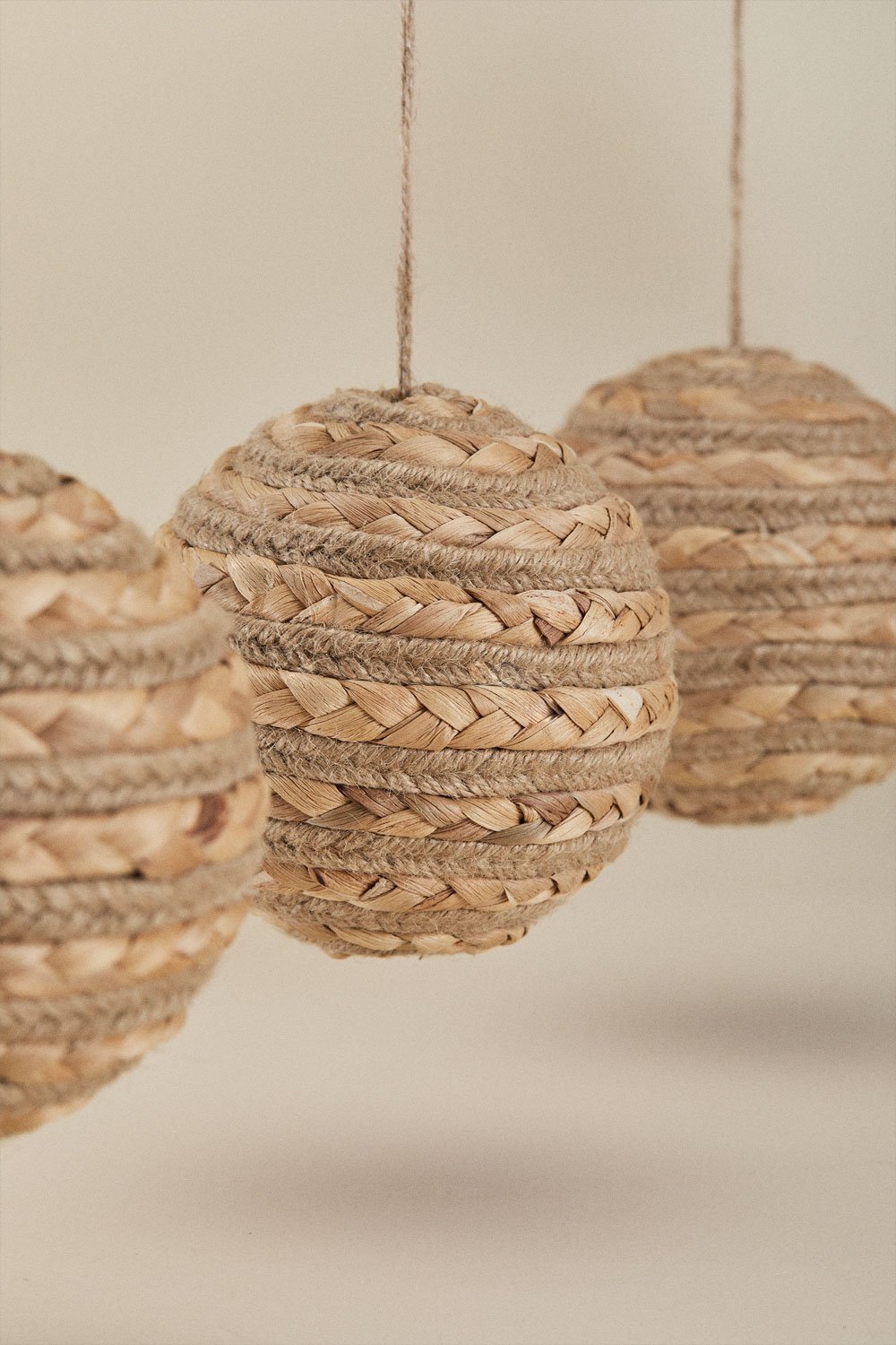 Set of 3 Lixue braided rope Christmas ornaments, gallery image 2