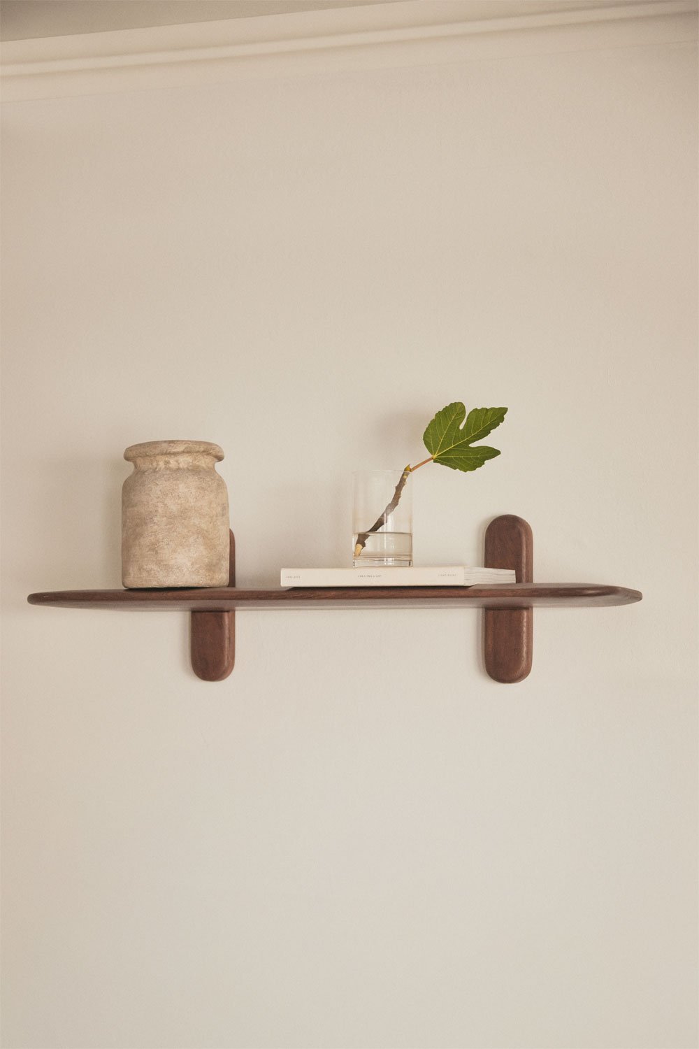 Breezee wooden wall shelf, gallery image 1