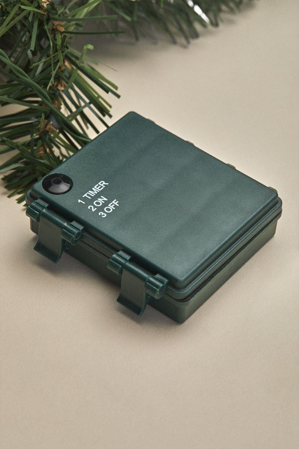 Decorative Christmas wreath Ø60 cm with pine cones and Bhumi lights, gallery image 7