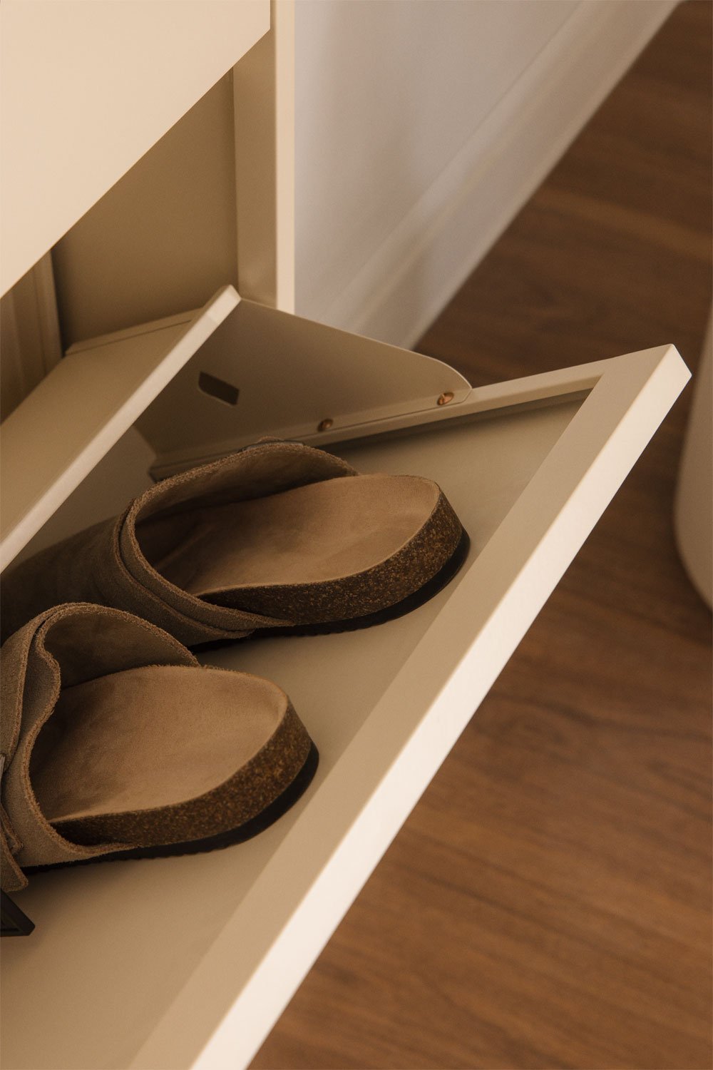 Logan Steel Shoe Rack, gallery image 2