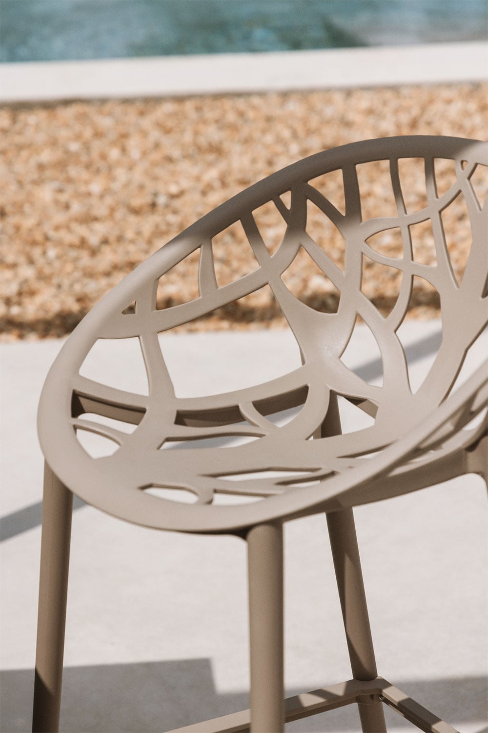 Pack of 2 Ores polypropylene high garden stools, gallery image 2