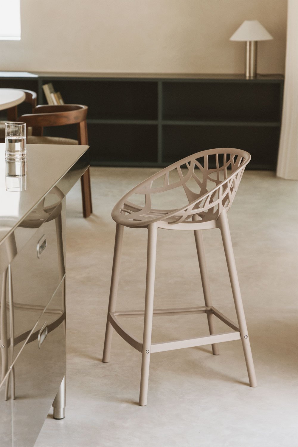 Pack of 4 Ores polypropylene high stools, gallery image 1