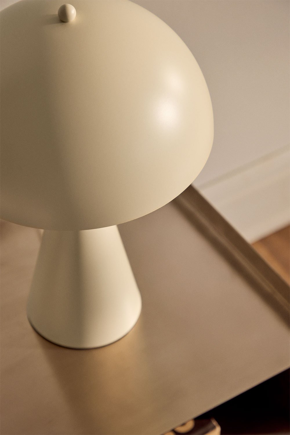 Jaliya iron table lamp, gallery image 2