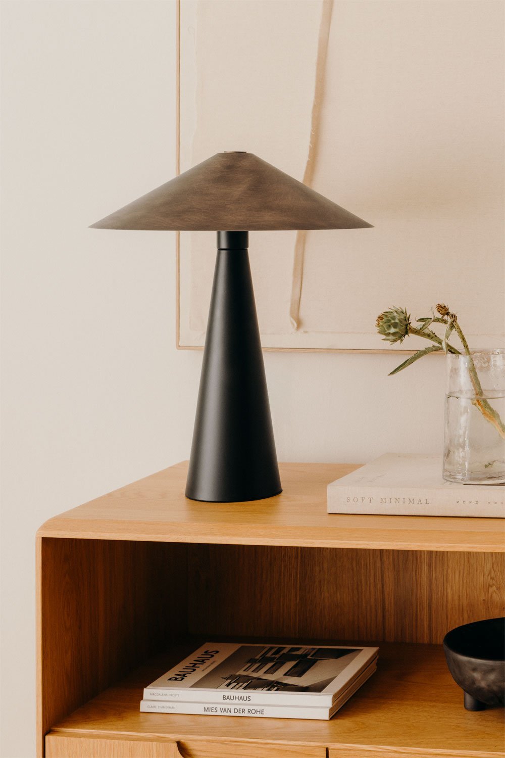 Elidi iron table lamp, gallery image 1