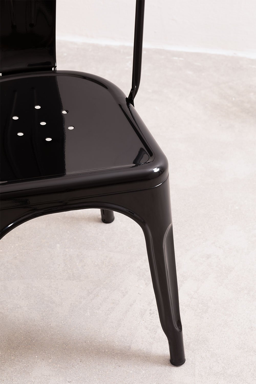 Lix stackable dining chair, gallery image 8