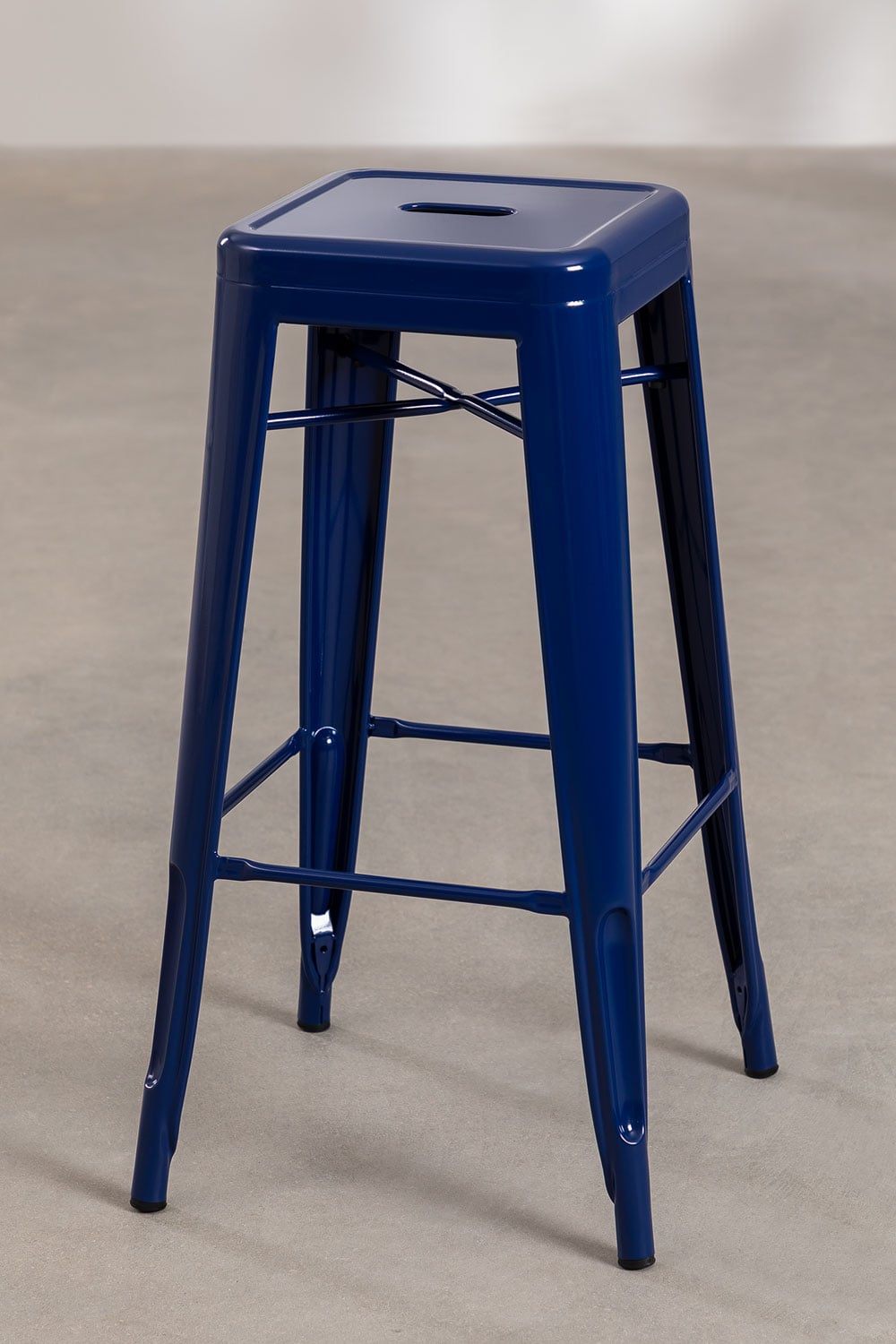4-Pack high stools 75 cm in navy blue steel Lix, gallery image 3