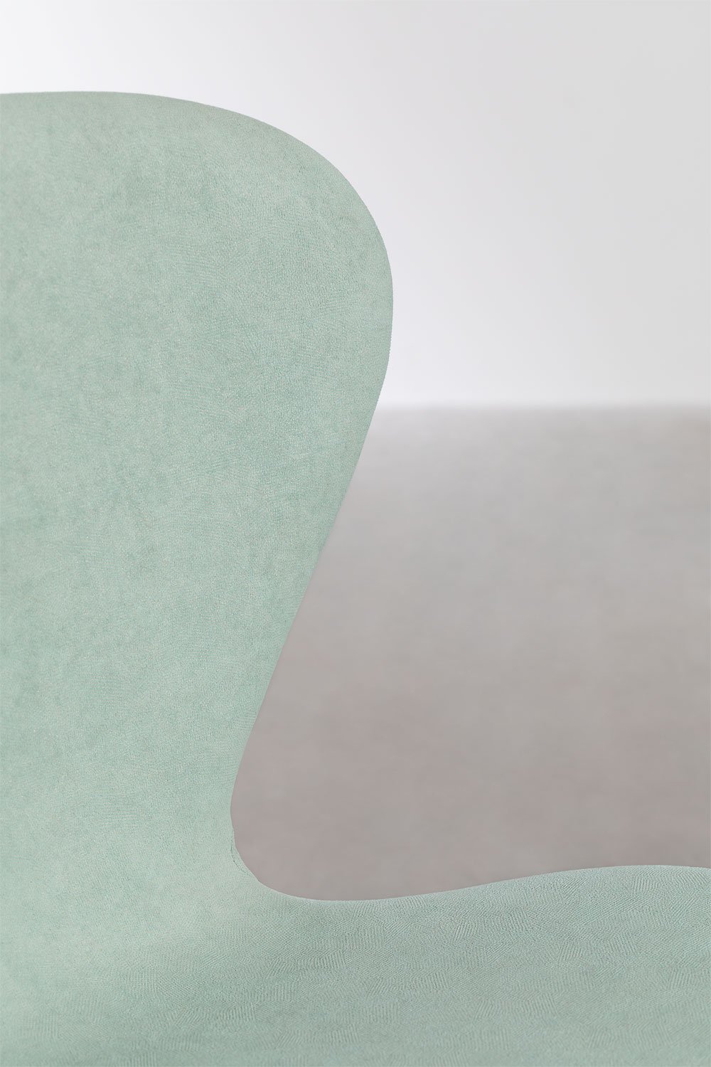 On a high stool., gallery image 4