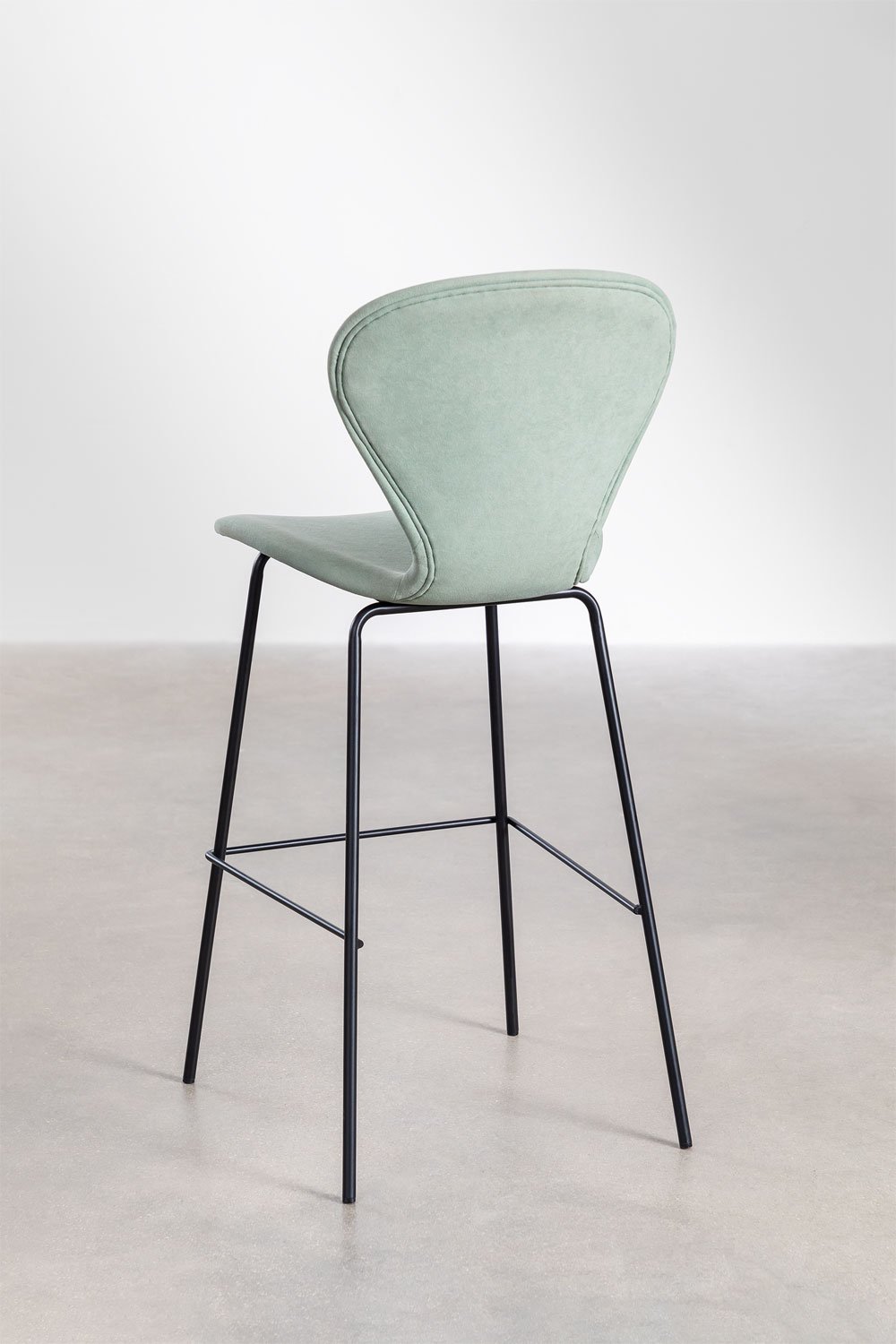 Pack of 2 Uit high stools, gallery image 3