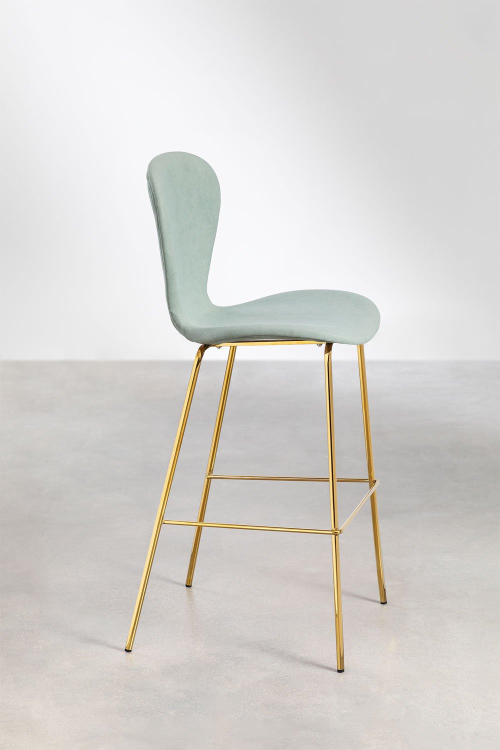 Pack of 4 Uit high stools, gallery image 2