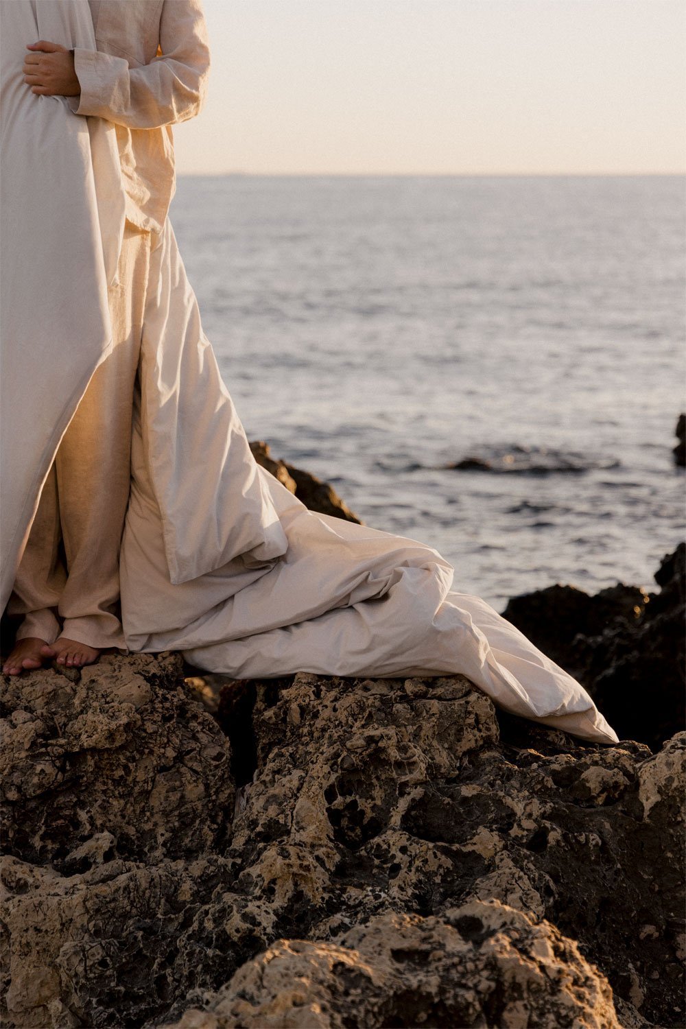 Sampras 300 thread count satin duvet cover, gallery image 2