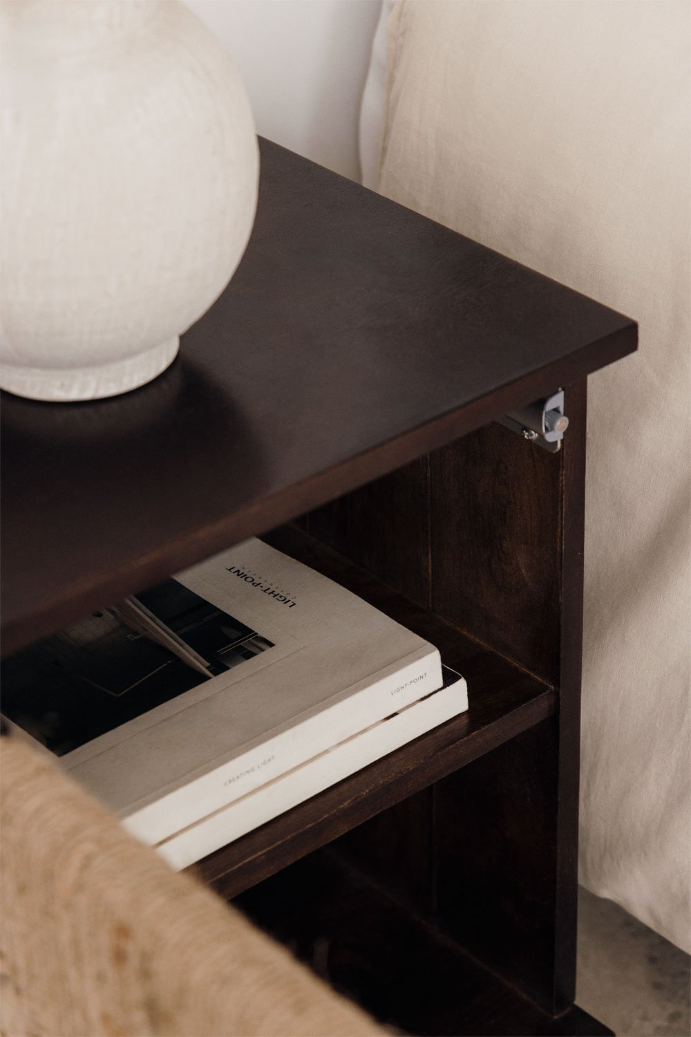 Pack of 2 Evans mango wood and jute nightstands, gallery image 2
